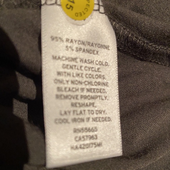 Halogen tee - Picture 3 of 3